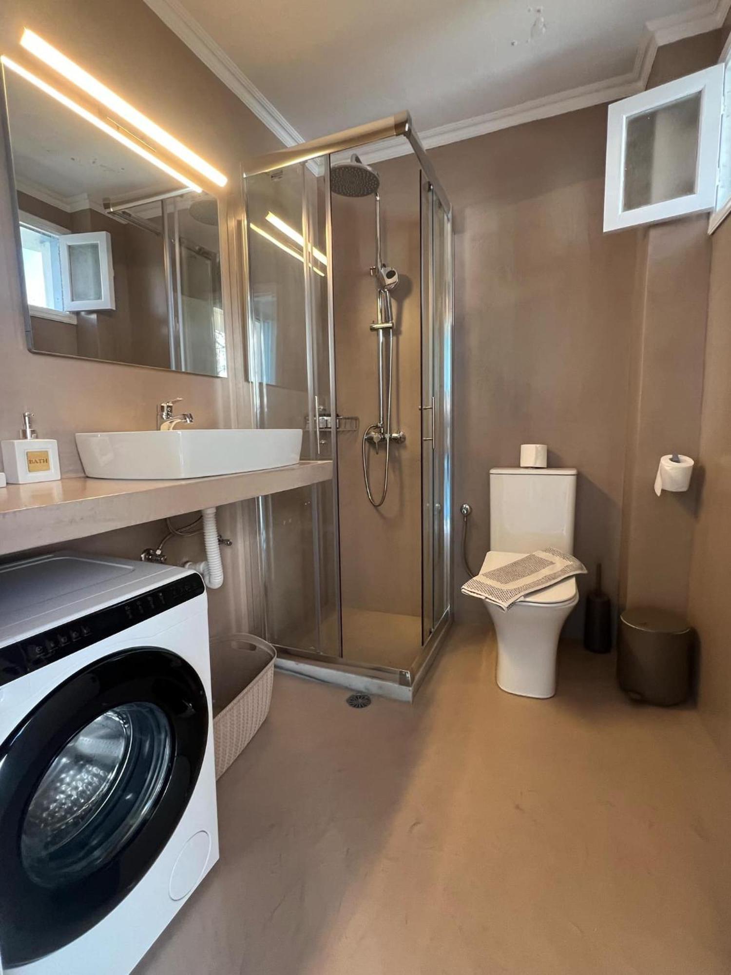 Ritzi Apartment Сими Екстериор снимка